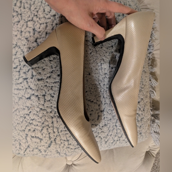 Stuart Weitzman Ossarah Chex calf pump - Picture 4 of 7